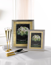 Vera Wang With Love Gold Frame 5" x 7" (12.5 x 18cm)